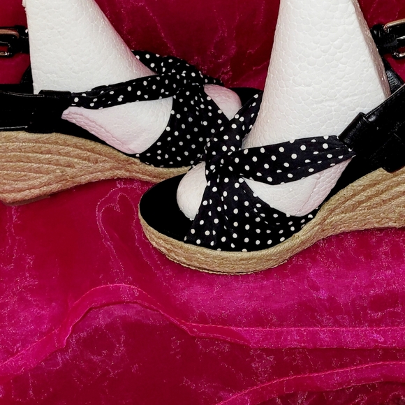 LAURA ASHLEY 8B 38 WEDGED SANDLES BLK /WHT CLOTH POKO DOT LEATHER PLATFORM SHOES - Picture 3 of 13